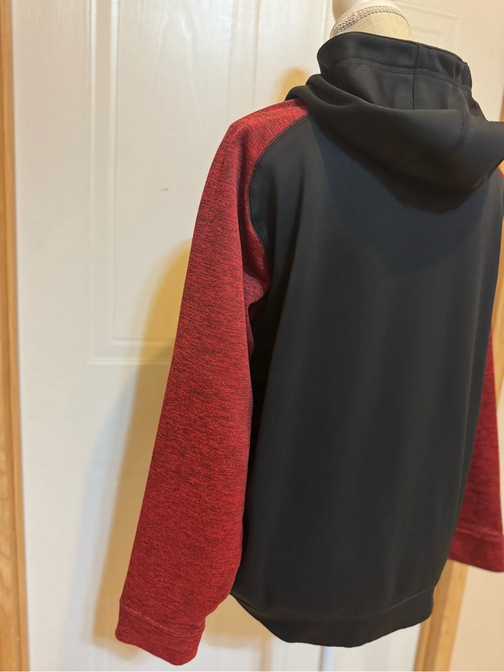 Adidas Sz L Red/Black Climawarm Hoodie VGUC😊😊